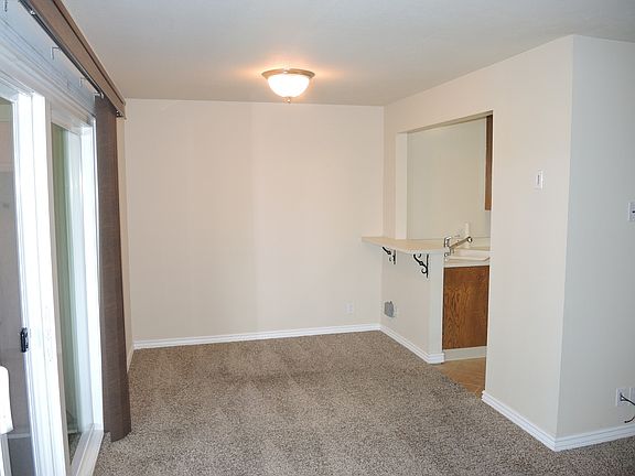 3rd image of 2733 Mauricia Ave #B