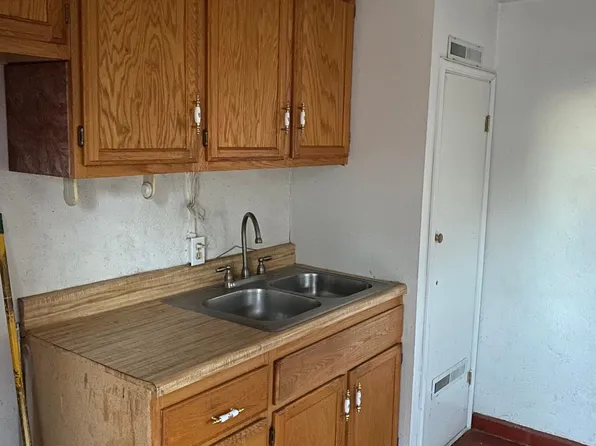 4051 Agua Fria St #B, Santa Fe, NM 87507