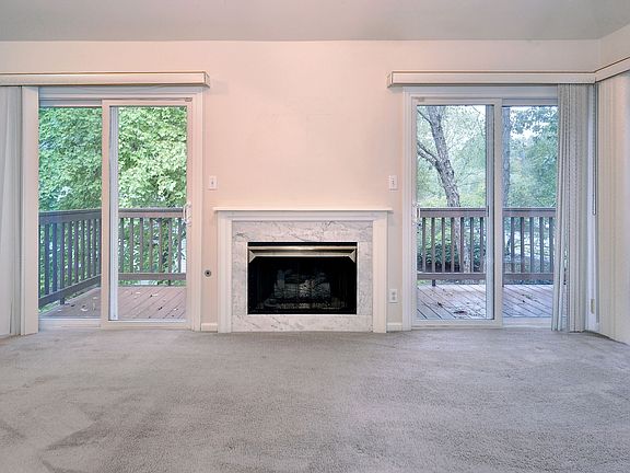 5th image of 526 Ironwood Dr