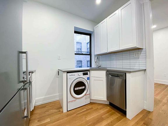 2nd image of 515 W 139th St #1C