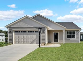 305 Apple Grove Ln, Valparaiso, IN 46385