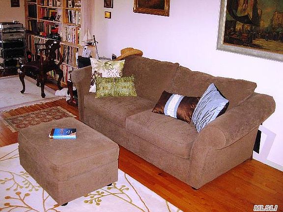 4th image of 8730 204th St