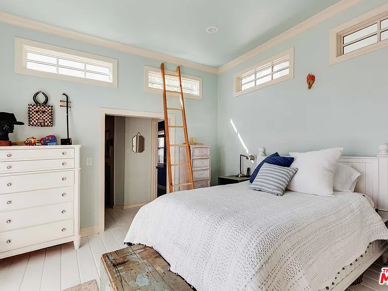 3024 Angus St — Photo 10