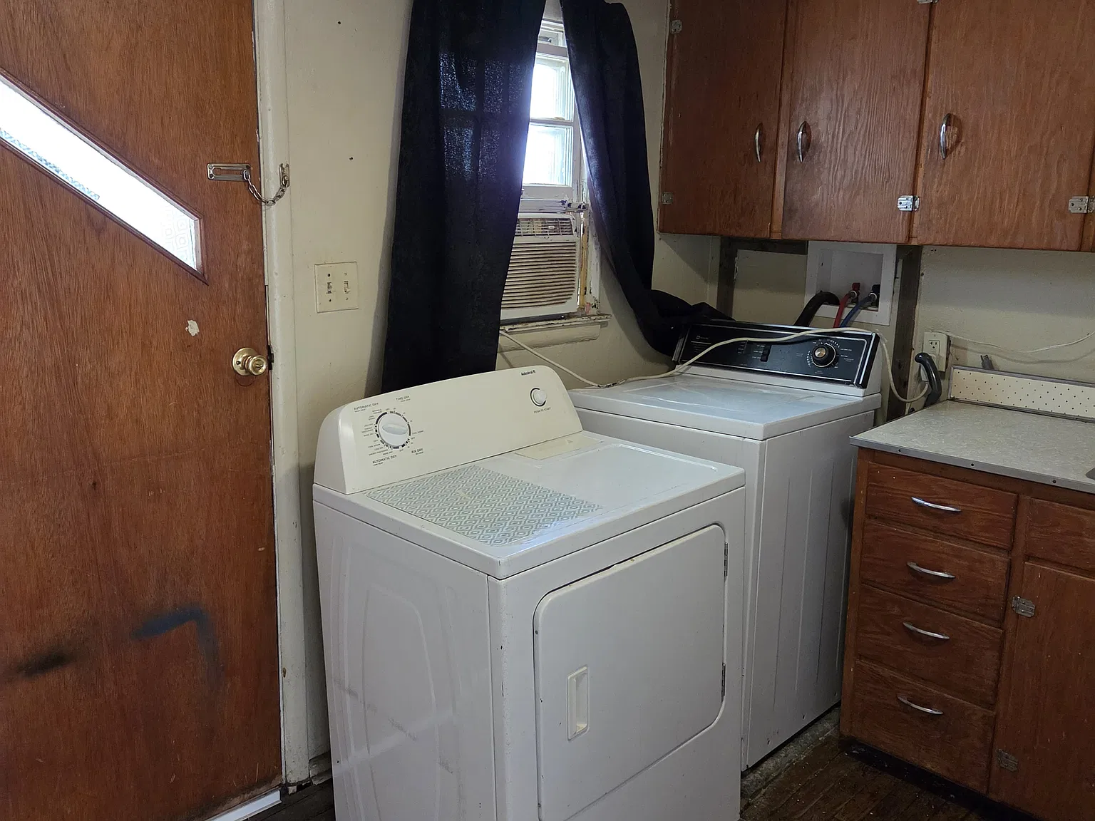 1 bed, 750 sqft, $575 — Photo 3