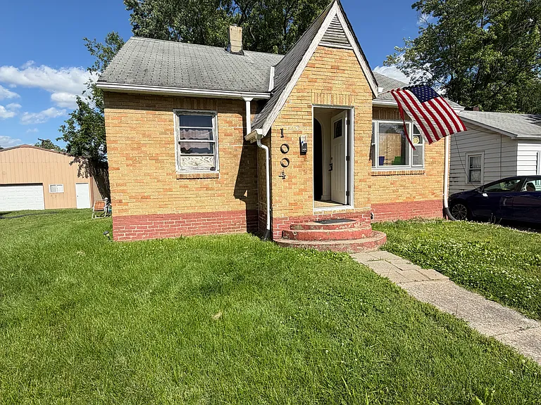 1004 S 25th St — Photo 13