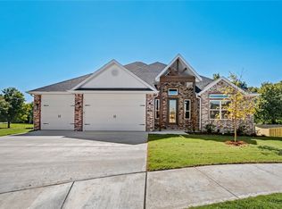 340 Bequette Ln, Centerton, AR 72719