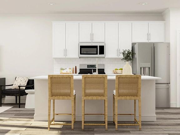 2nd image of 3001 Honeymyrtle Ln