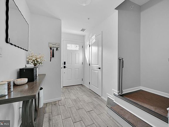 5th image of 1815 Honeysuckle Ct