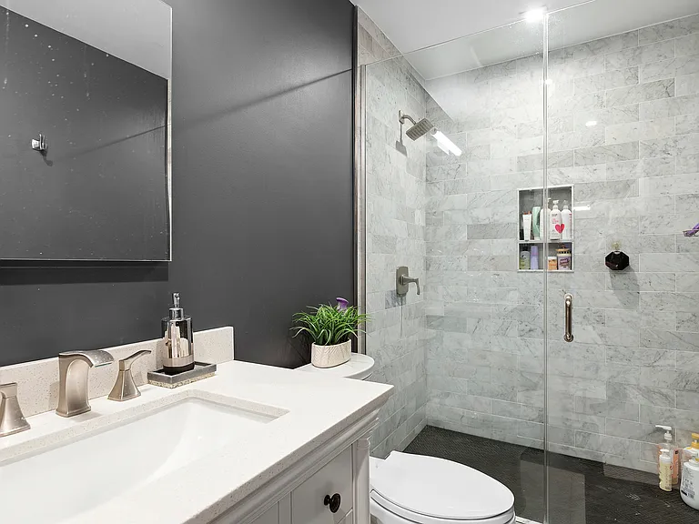 9 Seaside Ave — Photo 16