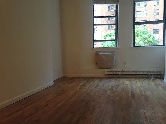 Rented by City Stop Realty | media 28