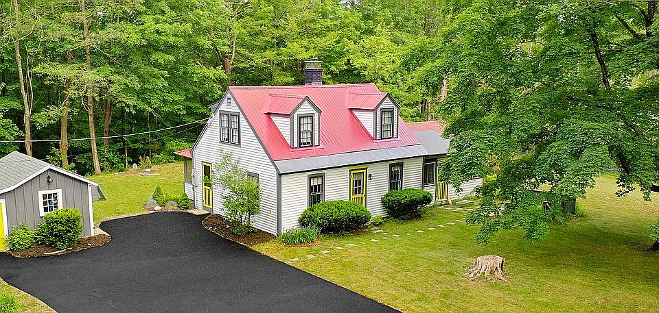 2071 W Side Rd, North Conway, NH 03860 | Zillow