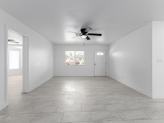 5th image of 2921 W Solano Drive S