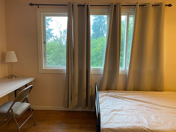 4th image of 22615 28th Ave S