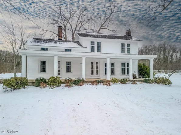 8648 Ravenna Rd, Chardon, OH 44024