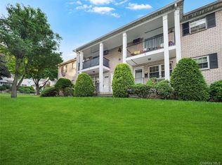 1 Doxbury Lane, Suffern, NY 10901