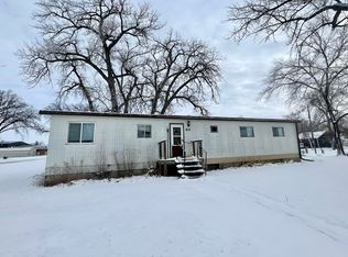 407 N Broadway St, Groton, SD 57445