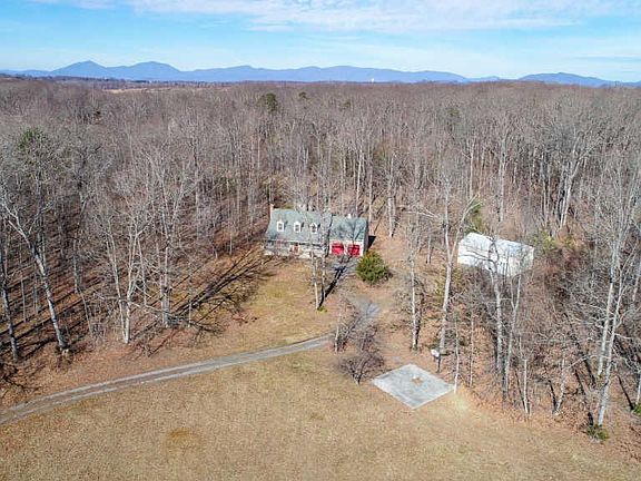 4th image of 1255 Blackberry Ln