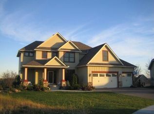 1349 Romeo Ct, Chaska, MN 55318