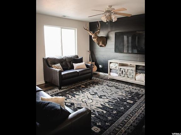 5th image of 10517 N Doral Dr