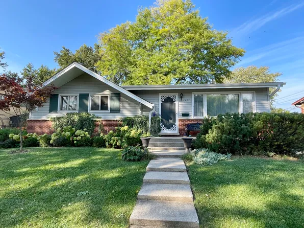 1214 N Crabtree Ln, Mount Prospect, IL 60056