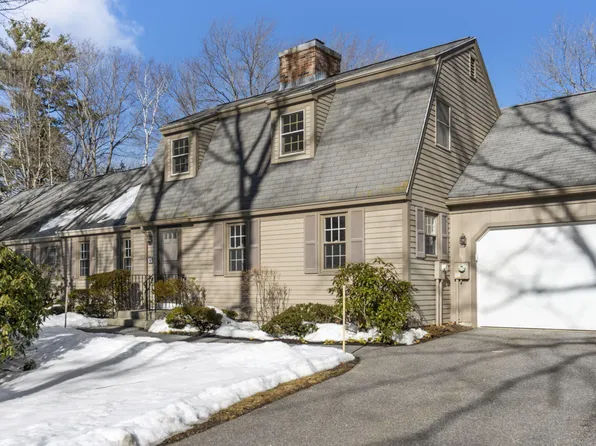 90 Applegate Lane #90, Falmouth, ME 04105