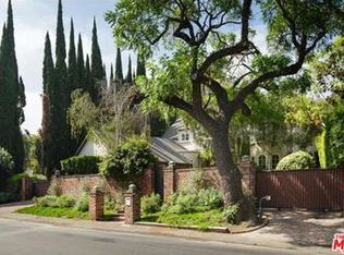 3853 Longridge Ave, Sherman Oaks, CA 91423