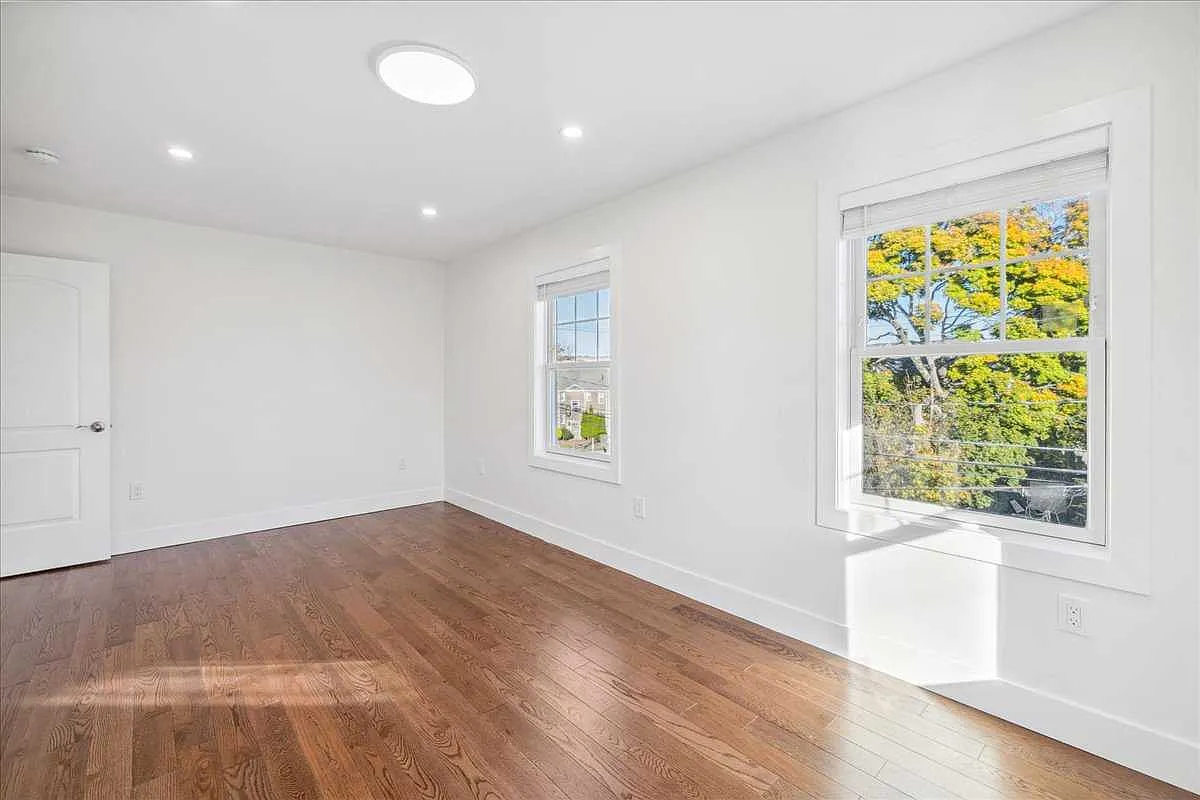 4 bed, 3.5 bath, $5,400 — Photo 3