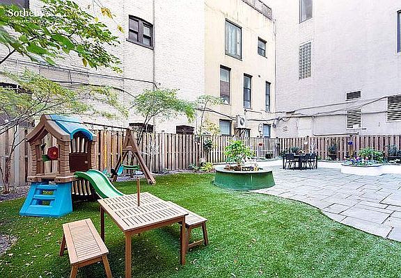 3rd image of 224 W 18th St APT 1C