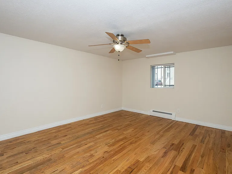 Emerson Flats — Photo 19
