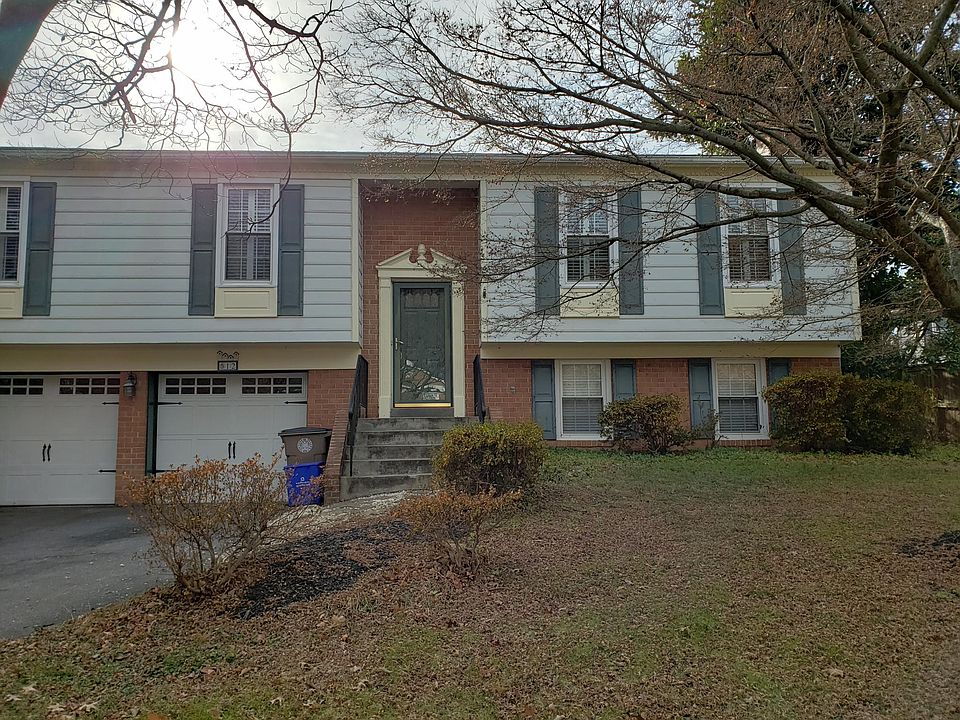 1st image of 12 Feather Rock Pl