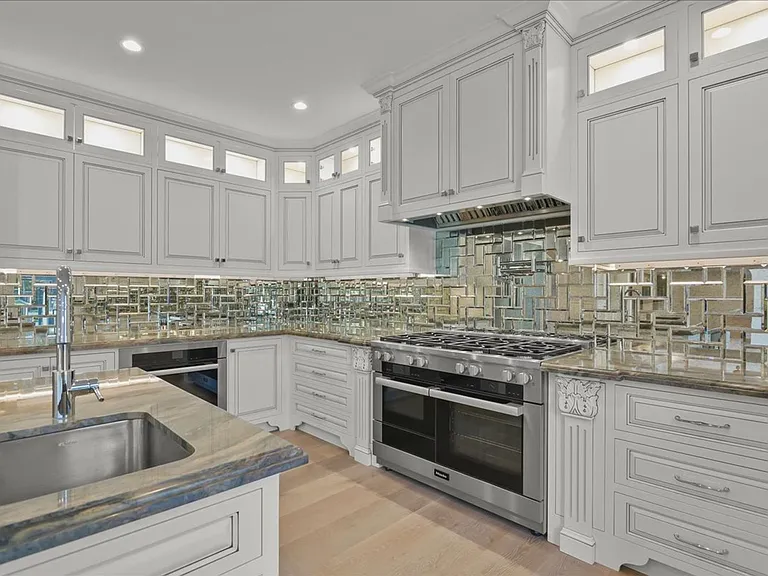 18911 Decatur Rd — Photo 16