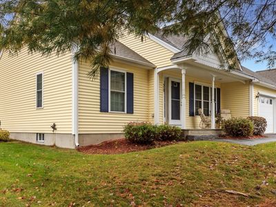 28 Dixon Drive, Litchfield, NH, 03052