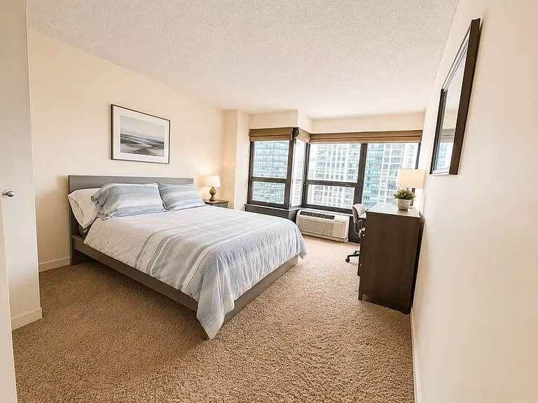 30 E Huron St #3001 — Photo 7