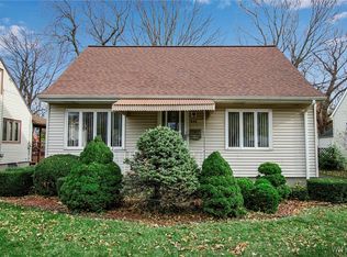 639 74th St, Niagara Falls, NY 14304