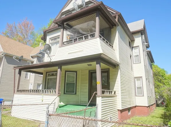 42 Hall St, Springfield, MA 01108