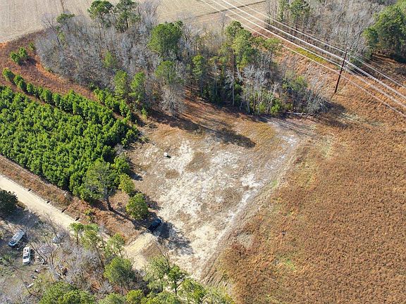 4th image of 1445 Victory Ln