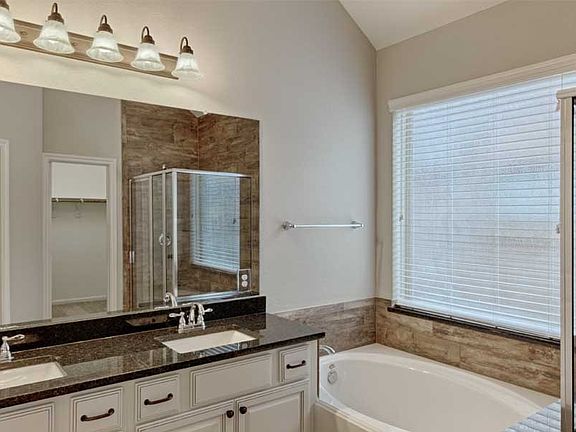 2nd image of 353 Capriccio Ln