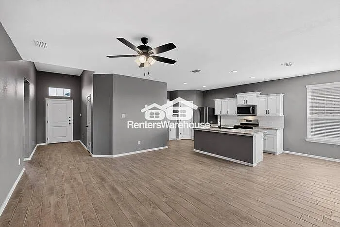 8517 Centerboard Ln — Photo 22