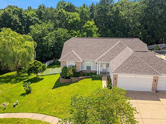 2nd image of 1577 Fox Ridge Ct