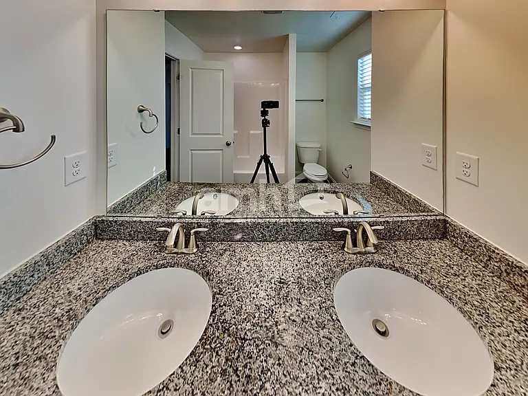 4905 Durant Ct — Photo 15