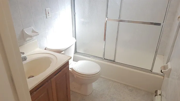 Rented by Urban Realty NYC | media 8