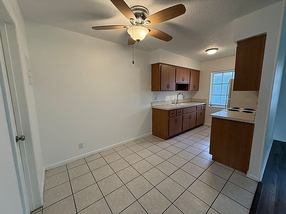 5th image of 2397 NE 11th Ct #1