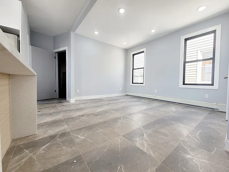 281 Cator Ave #6 — Photo 3