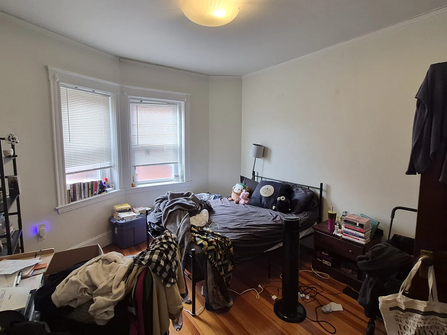 2 bed, 999 sqft, $2,850 — Photo 1