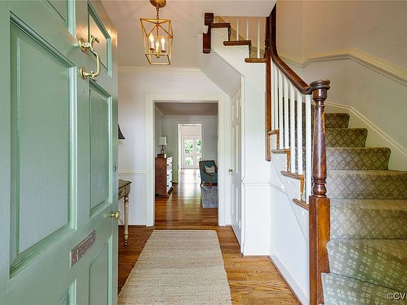 3rd image of 113 Tuckahoe Blvd