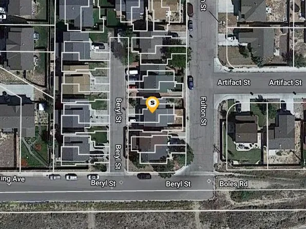 987 Beryl St, Mills, WY 82644