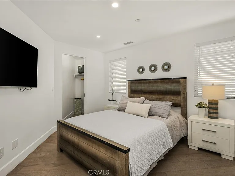 4405 Channel Pl — Photo 11