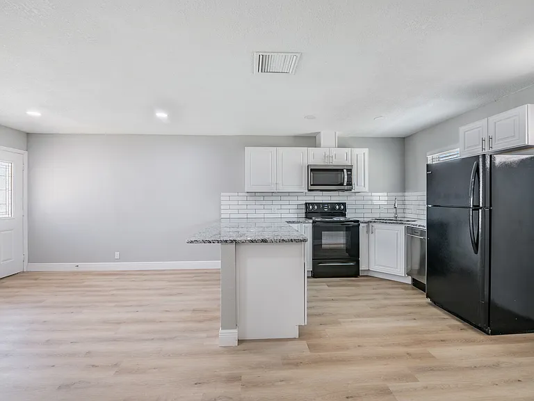 2642 South Dr #A — Photo 11
