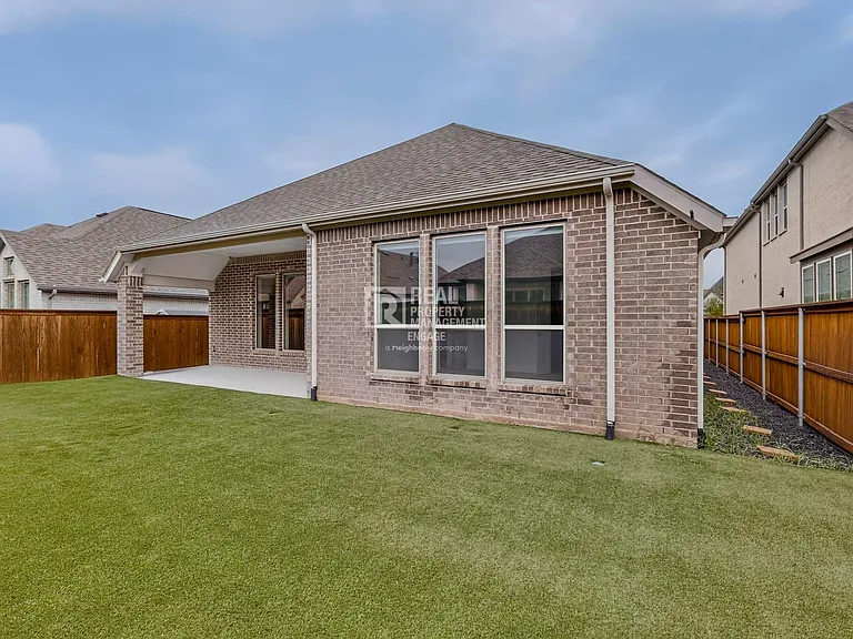 2933 Eccleston St — Photo 41