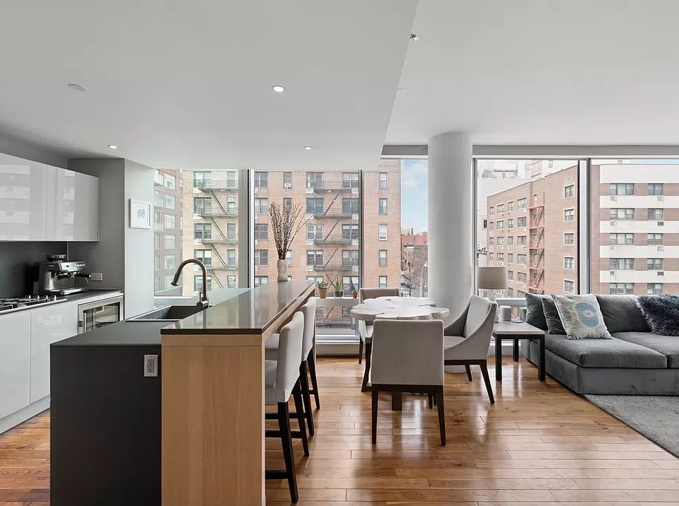 1st image of 166 W 18th St APT 4C